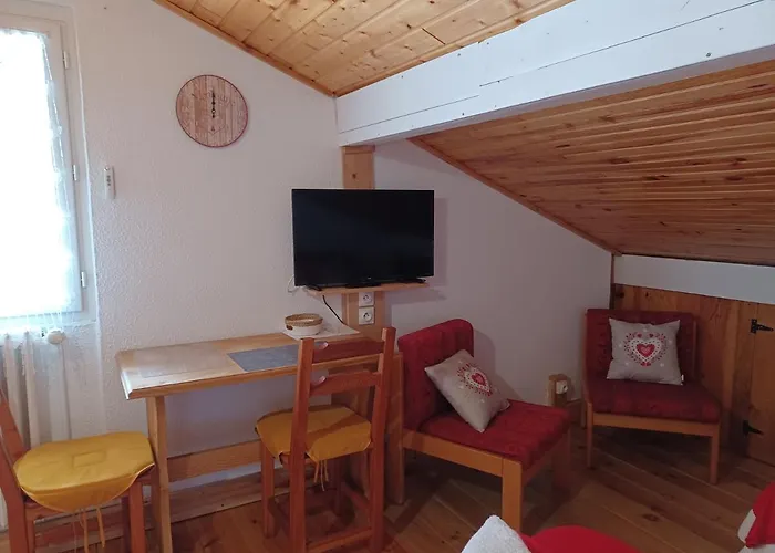Studio L\'Iseran, Et Garage Pour Motos Et Velos, Gare A 800M