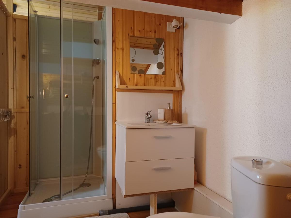 Apartment L'iseran, Et Garage Pour Motos Et Velos, Gare A 800m Fourneaux (Savoie)