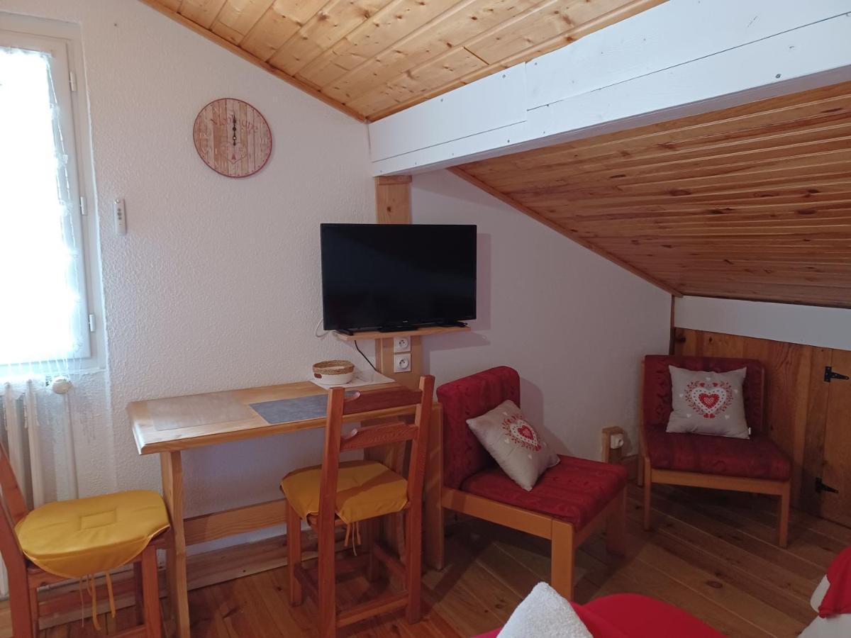 L'iseran, Et Garage Pour Motos Et Velos, Gare A 800m Apartment Fourneaux (Savoie)